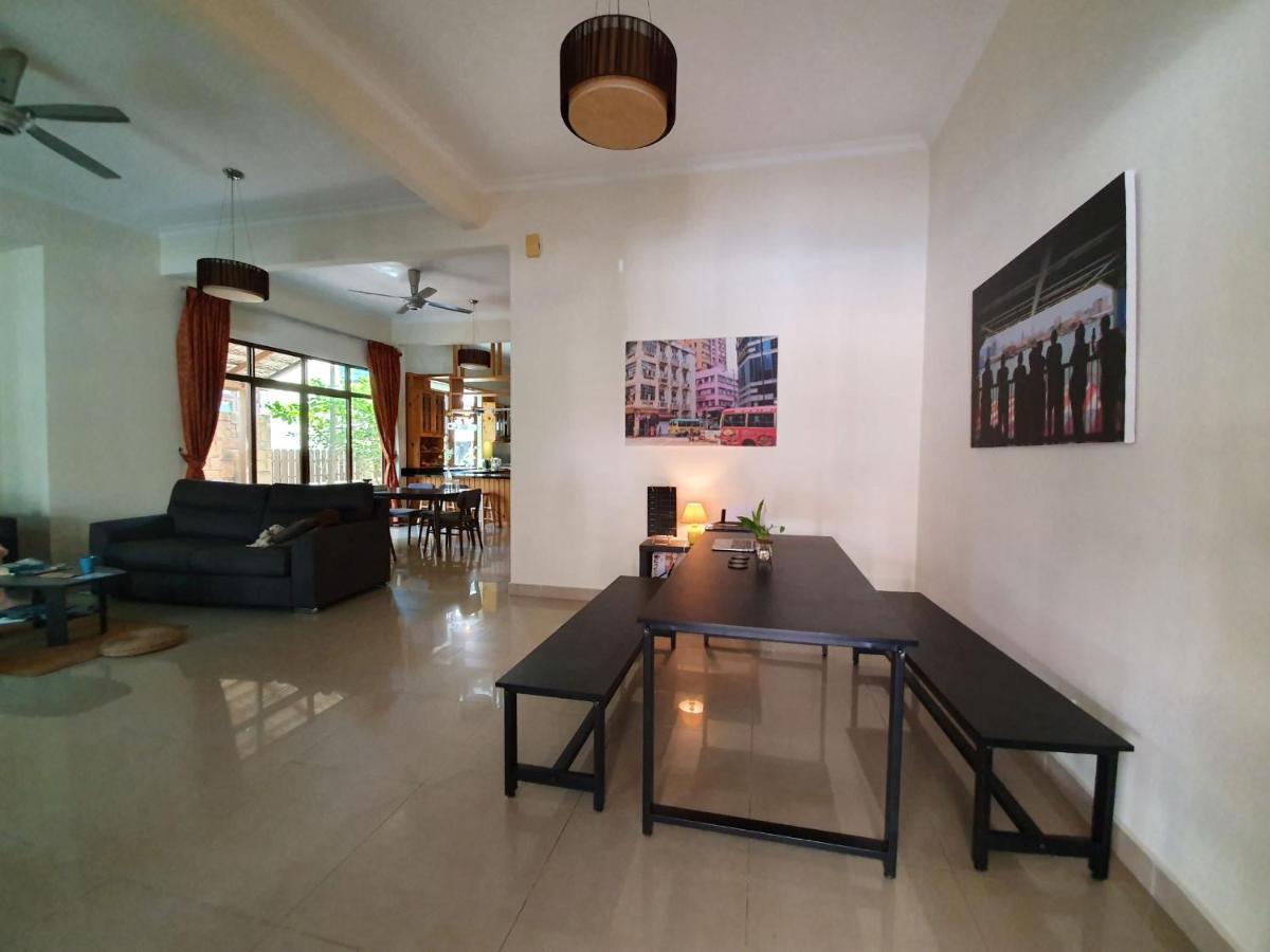 Apartament Eden Cosy Living Batu Ferringhi Zewnętrze zdjęcie